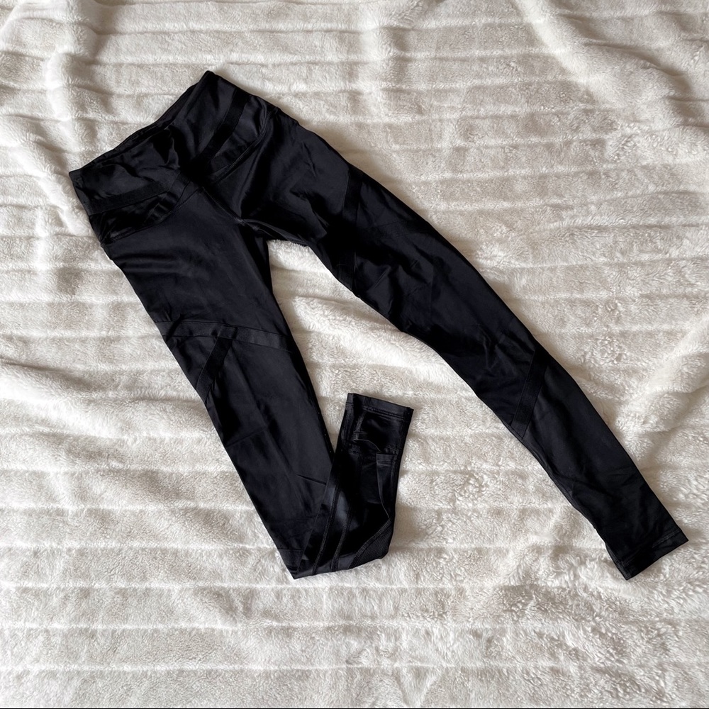 Victoria’s Secret VSX Banded Workout Tights